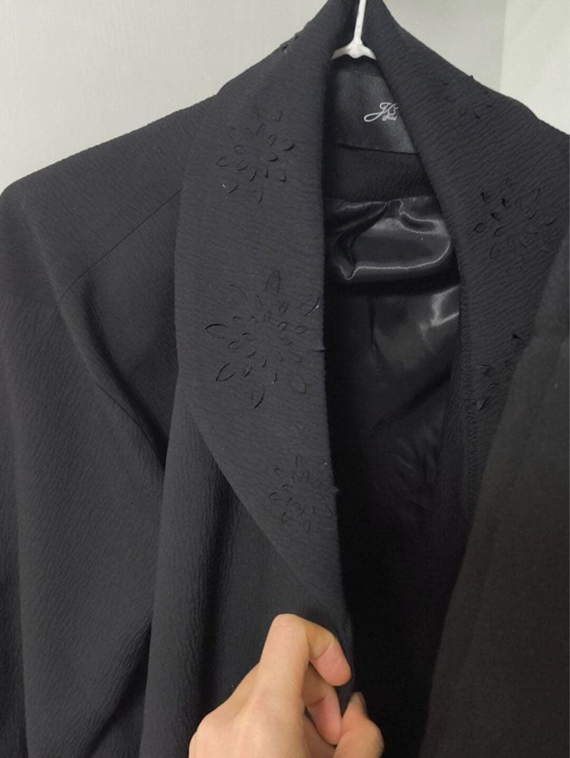 JCAESAR 25AWプリーツドポリレーヨンジャケットデザイン襟ショート丈