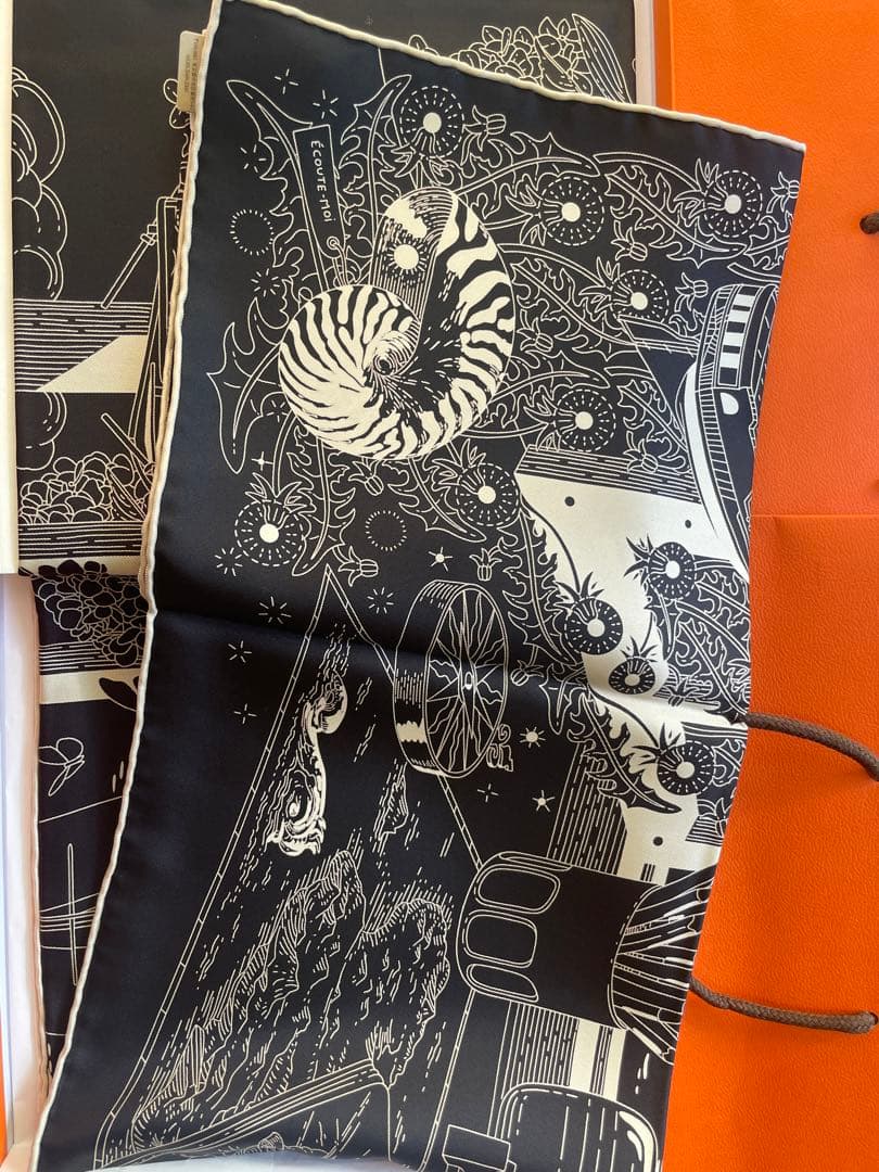 新品　エルメス　2026春夏　カレ 90 エスプリの旅立ち　黒・ブラック