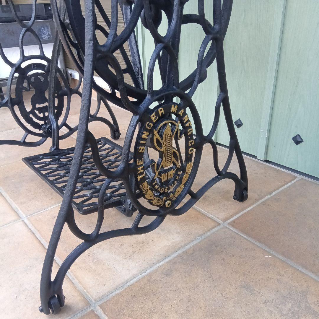 足踏みミシンテーブル　シンガー