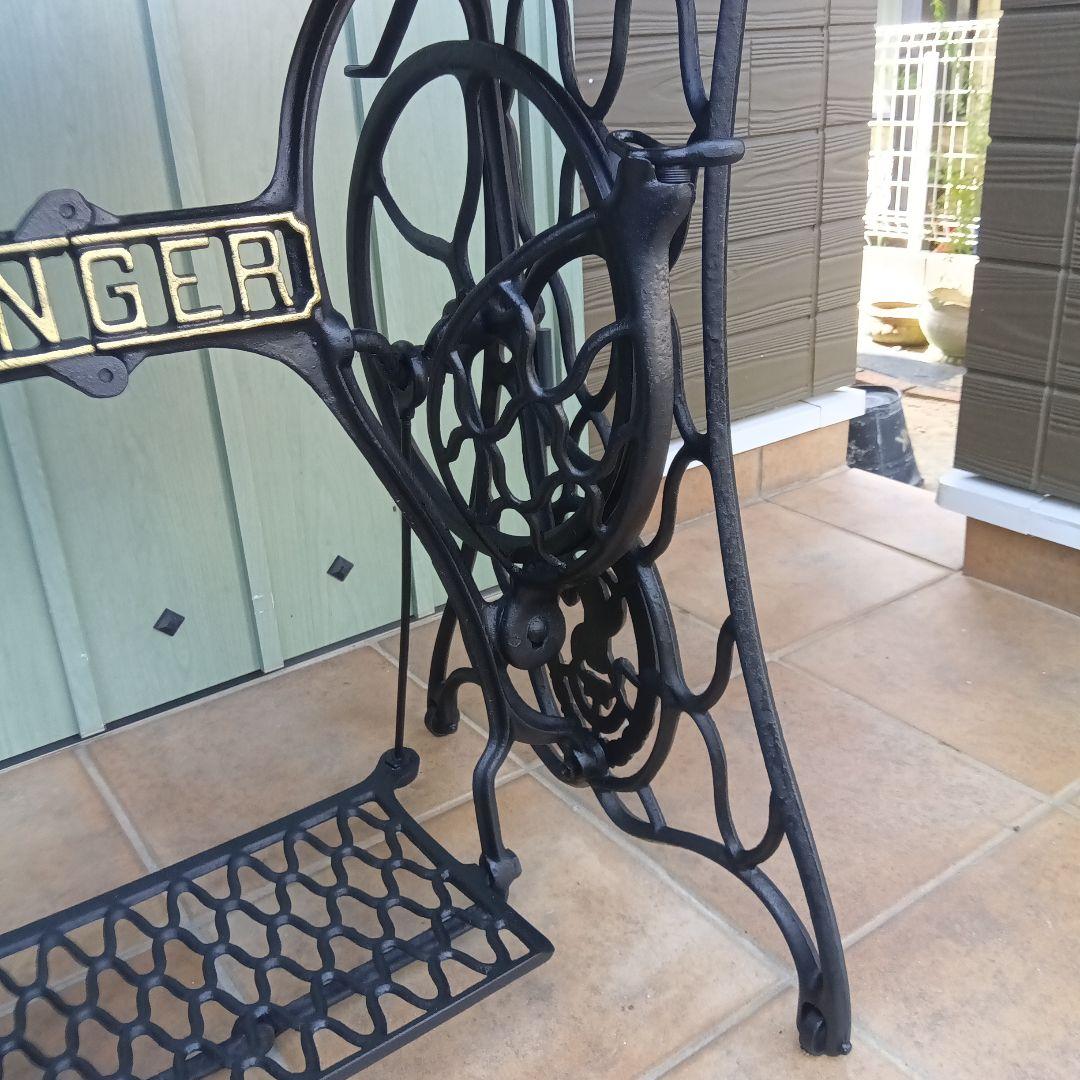 足踏みミシンテーブル　シンガー