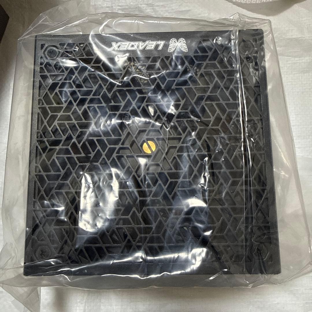 電源ユニット SUPER FLOWER LEADEX VII 1200W platinum