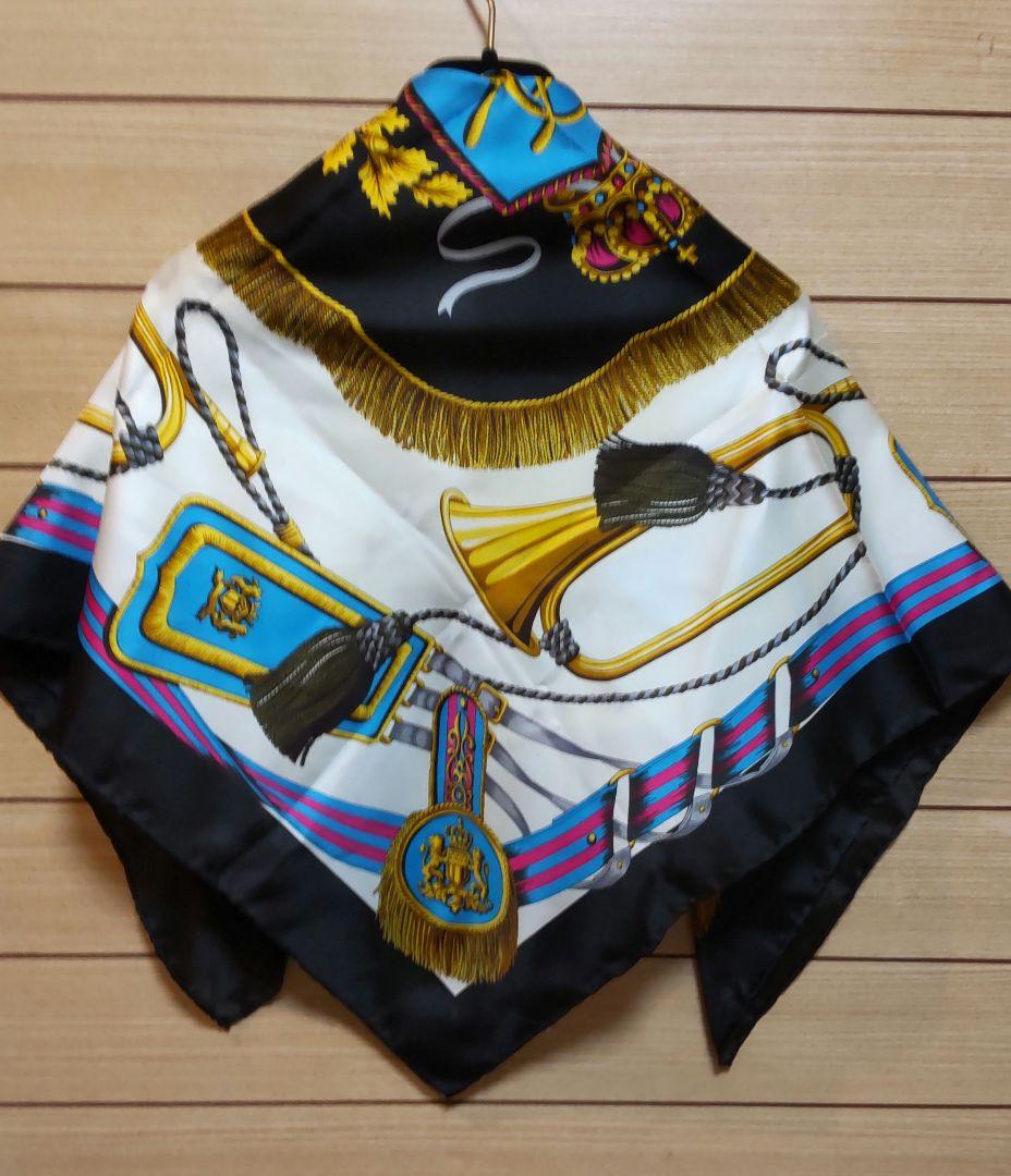 HERMES シルク大判スカーフ カレ90