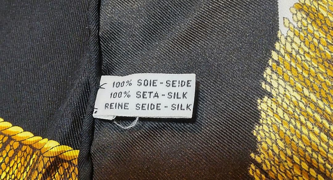 HERMES シルク大判スカーフ カレ90