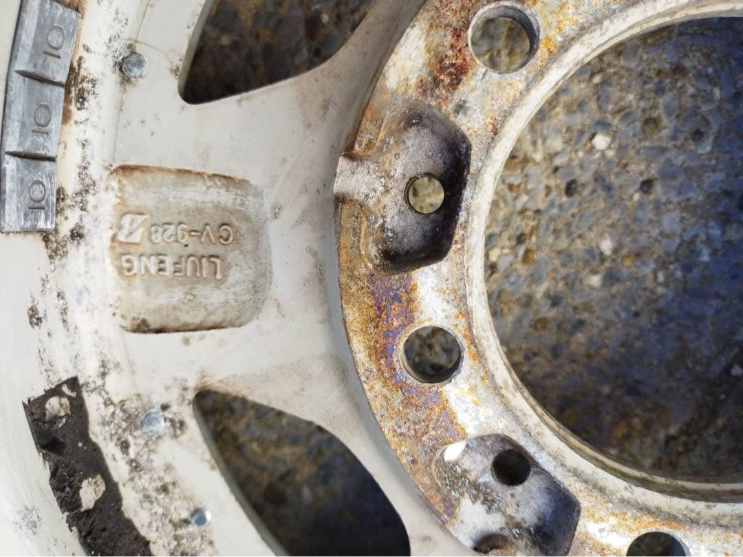 ダンロップ スタッドレスタイヤ ウィンターマックス 195/80/15