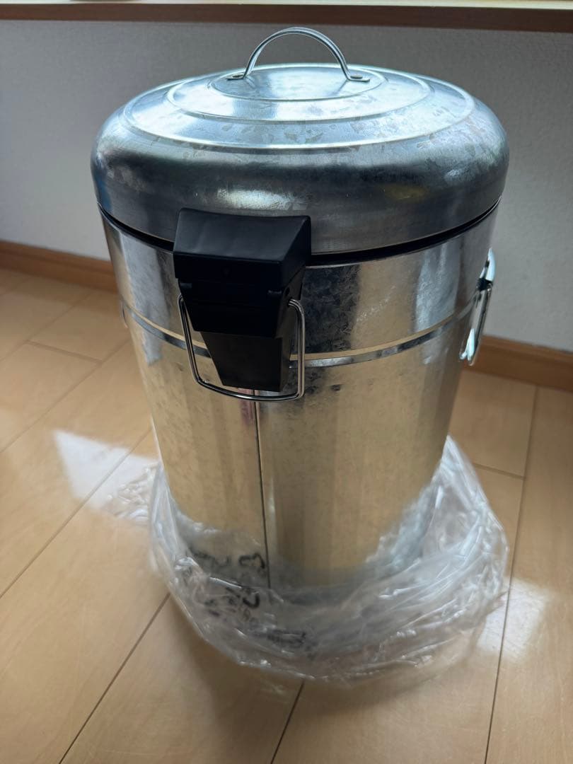 Snap-on スチール製ペダル式ごみ箱 12L
