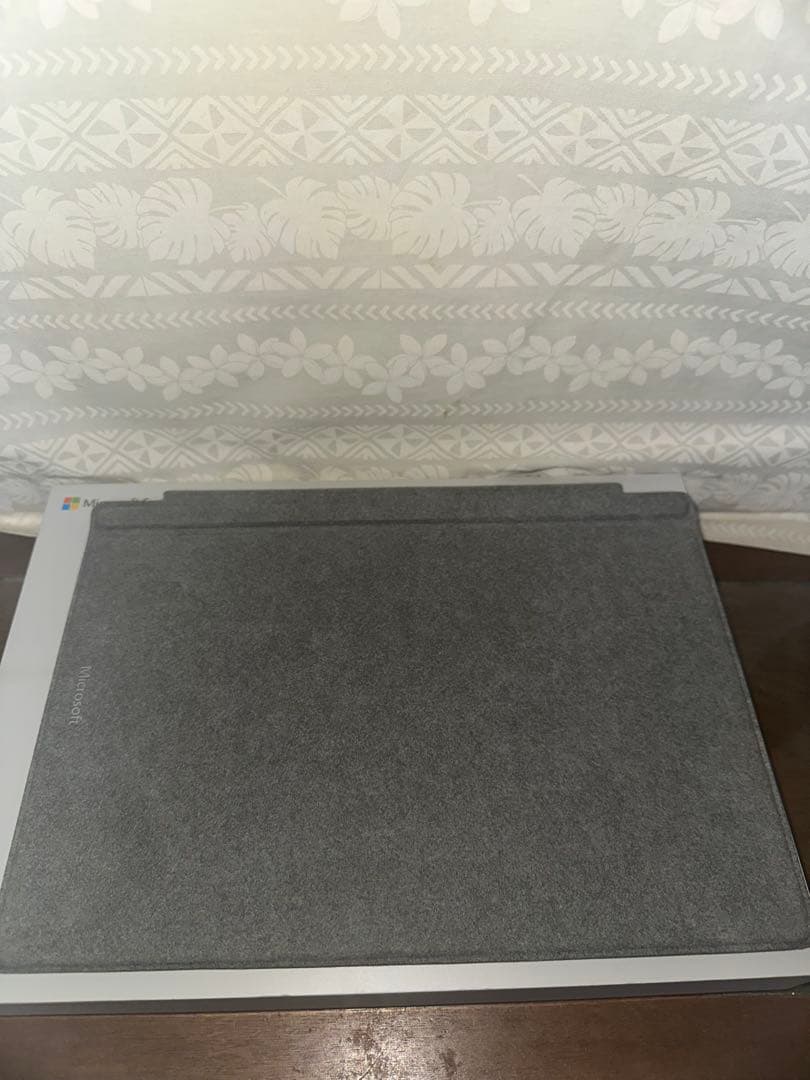 Surface Pro6 i5 8GB 256GB Signaturカバー付美品