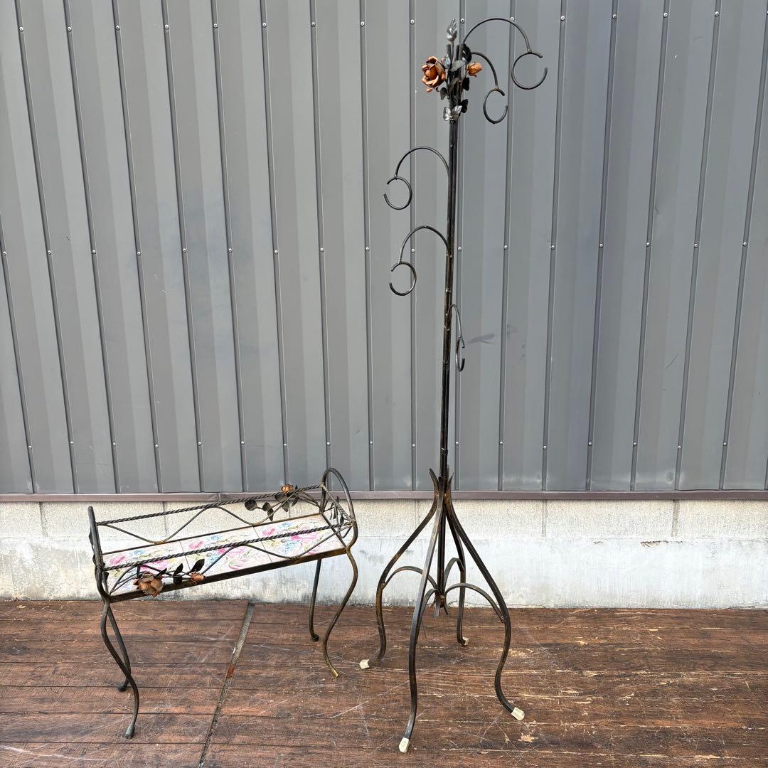 アンティーク 薔薇モチーフ アイアンラック 飾り棚 フラワーラック ビンテージ