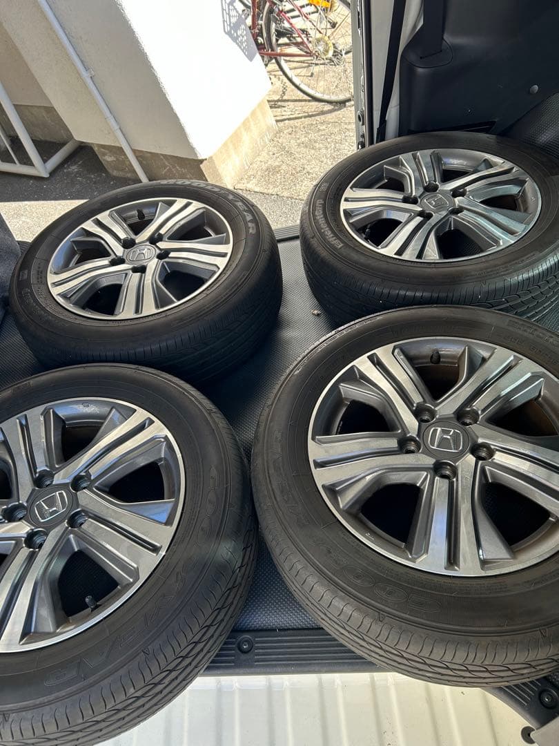 ホンダ　ステップワゴン　タイヤ&ホイール　4本セット　16インチ