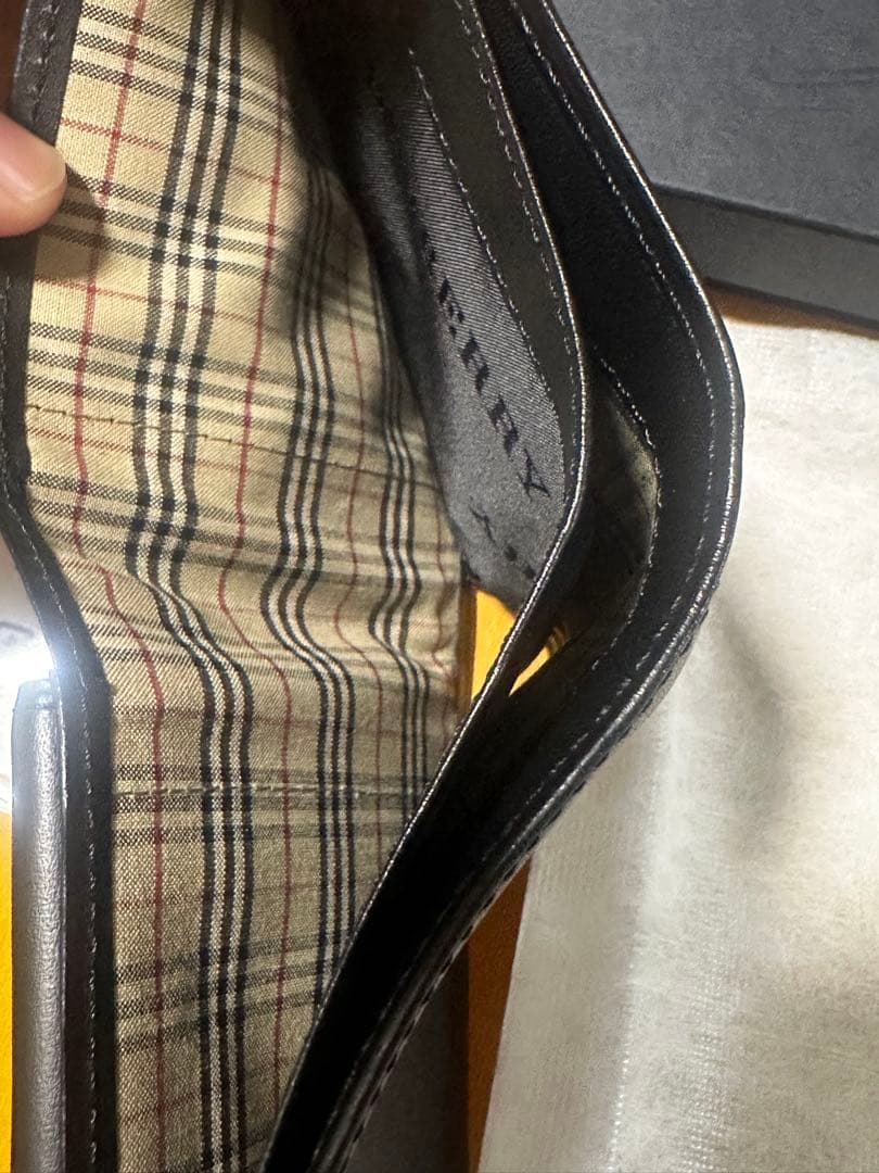 【コピー】BURBERRY ブラック 二つ折り財布