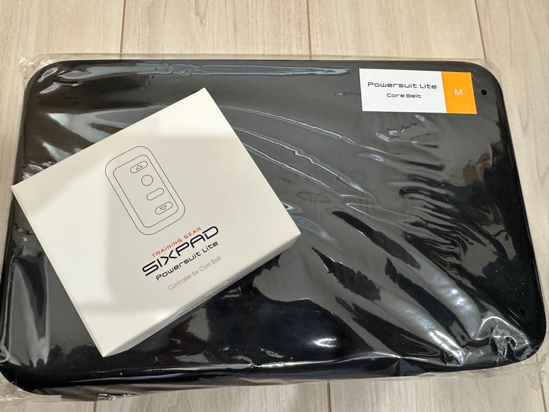 【新品】 SIXPAD PowerSuit Lite Mサイズ コントローラー付