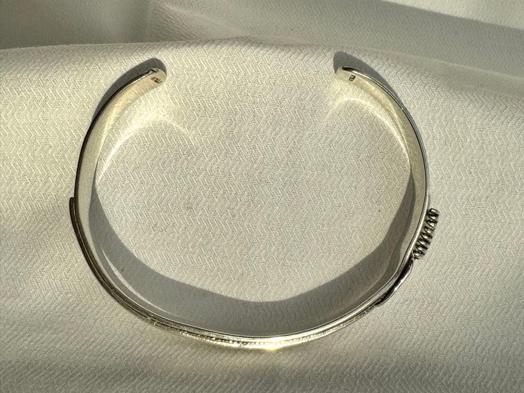 ナバホ族 フェザーバングル 内径16cm BIGサイズ 925 インディアン 銀