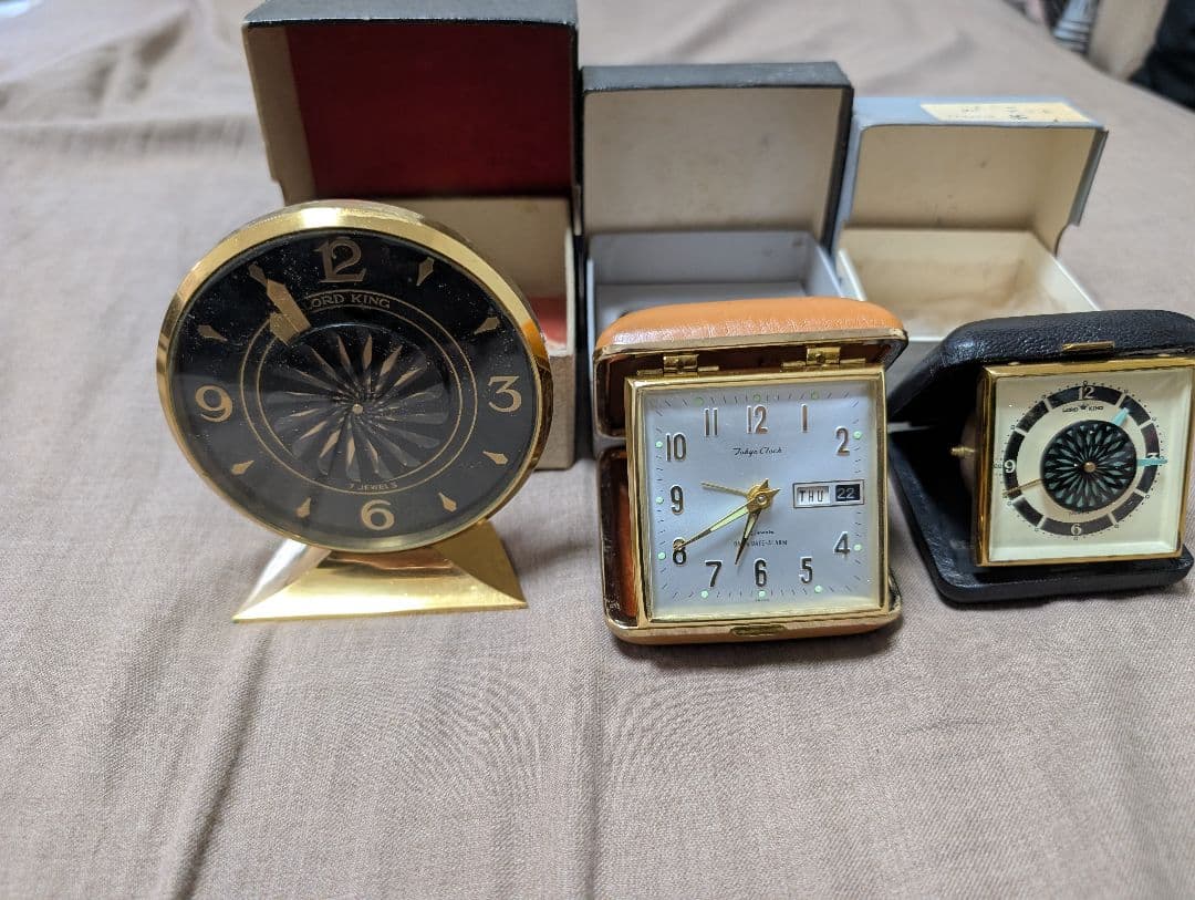 LOAD KING置時計 手巻き式