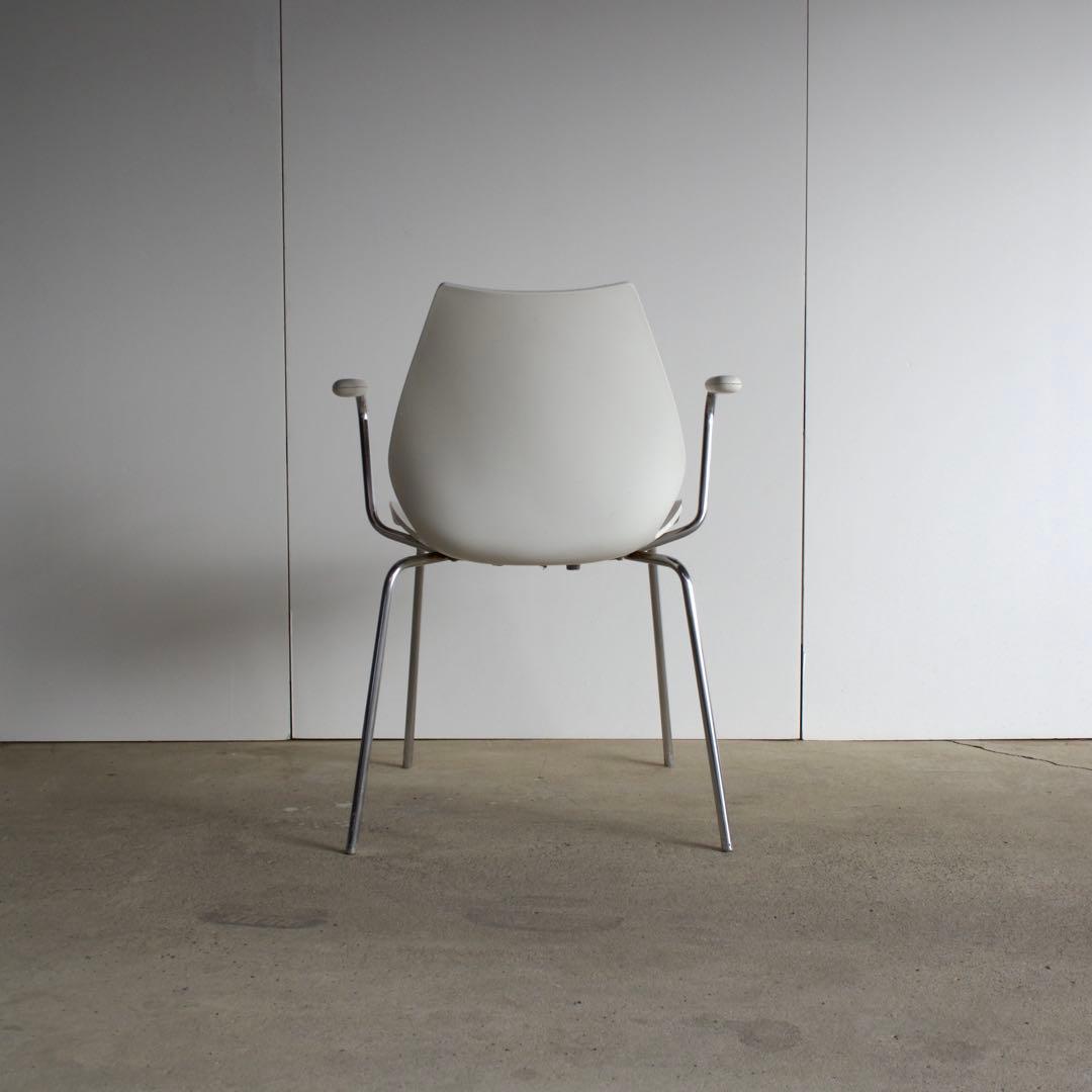 カルテル　マウイチェア　アーム　ダイニング　ミッドセンチュリー　ポストモダン