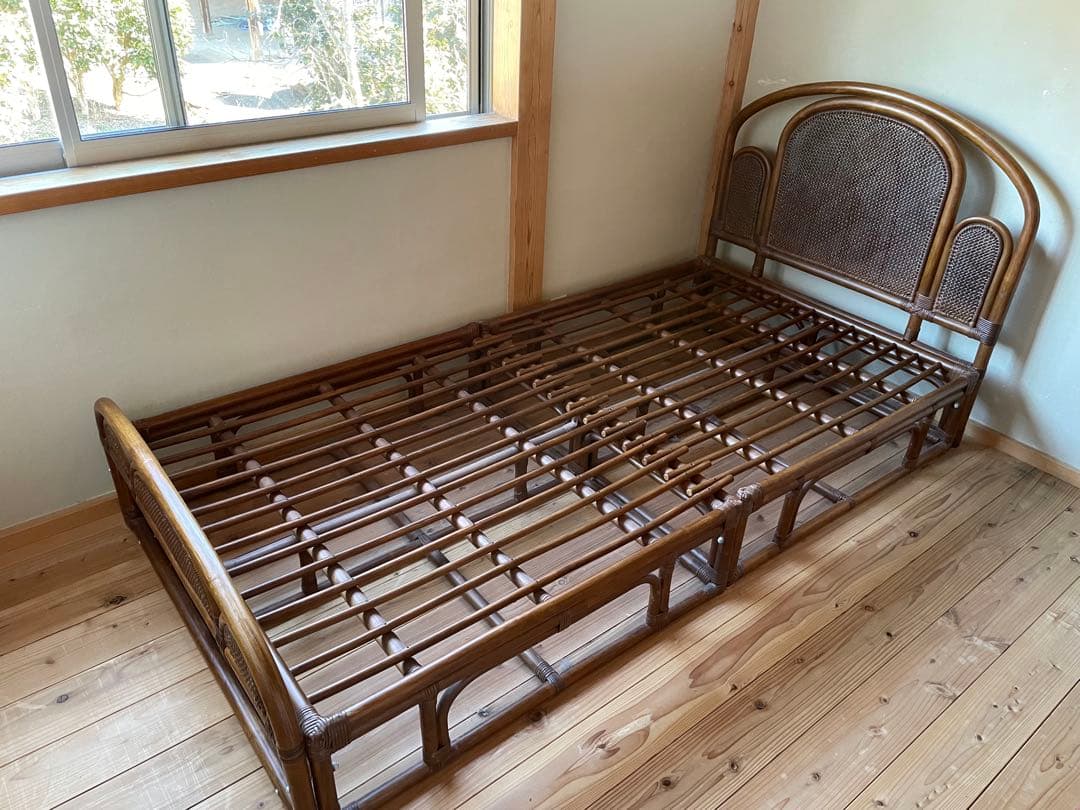 ラタン シングルベッドフレーム ブラウン
