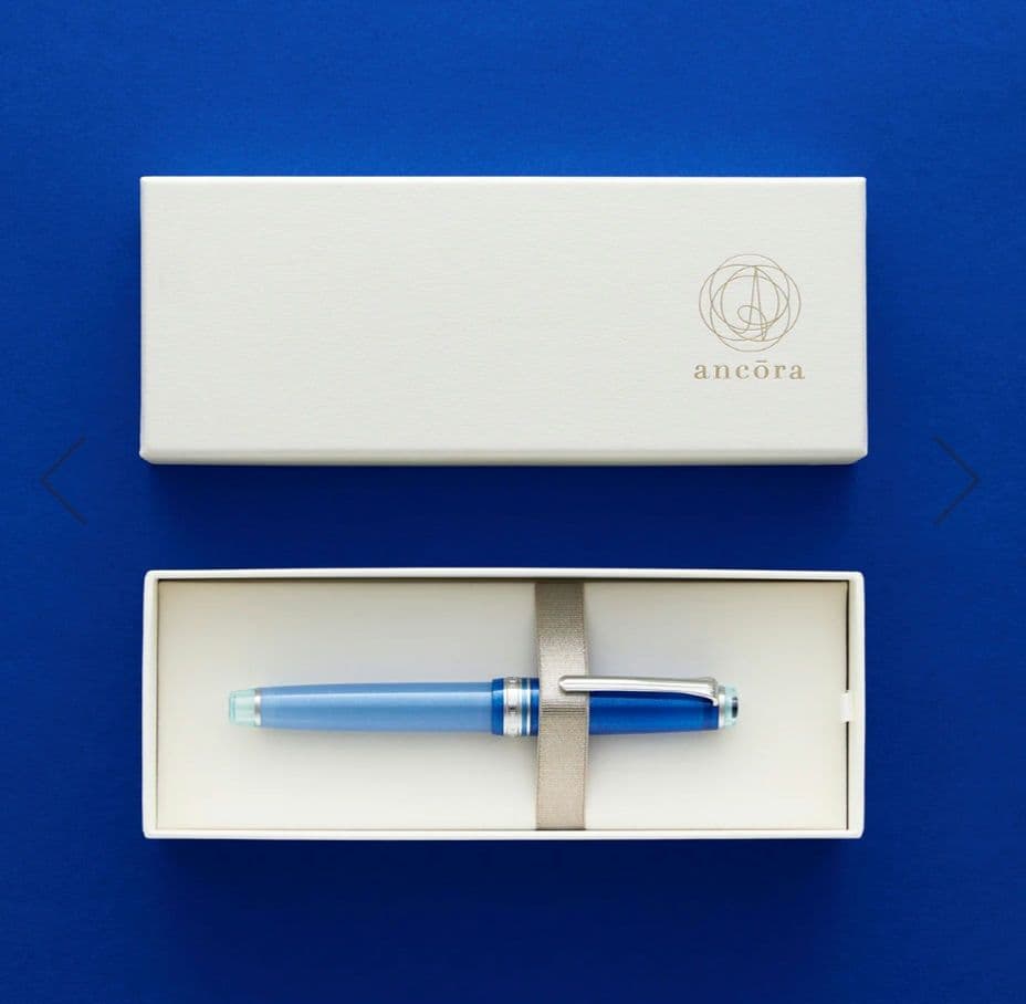 万年筆　地球　プロフェッショナルギアスリム　MF　アンコーラ　文房具　ペン　限定