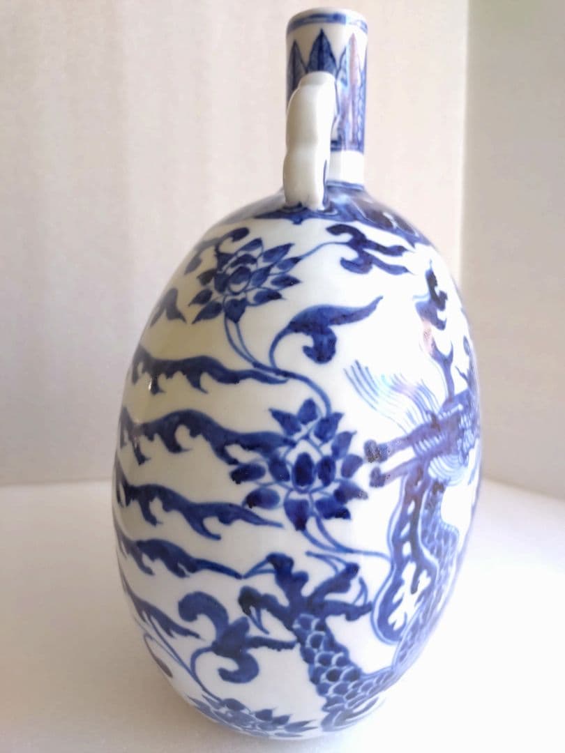 開運ー青龍と鳳凰の白青磁の壺