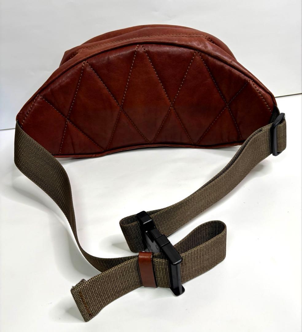 HERZ ボディバッグ ウエストバッグ レザー ブラウン