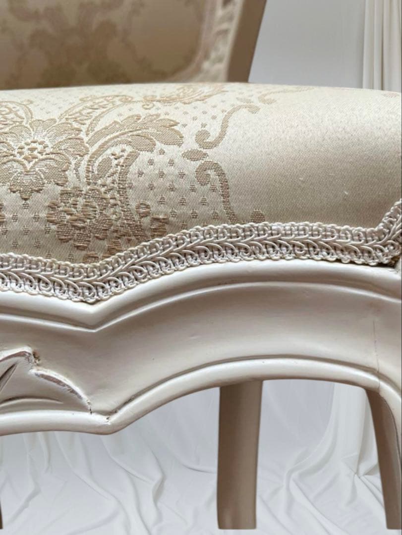 ダリア　バロックスタイル 猫脚　椅子　白　スツールセット