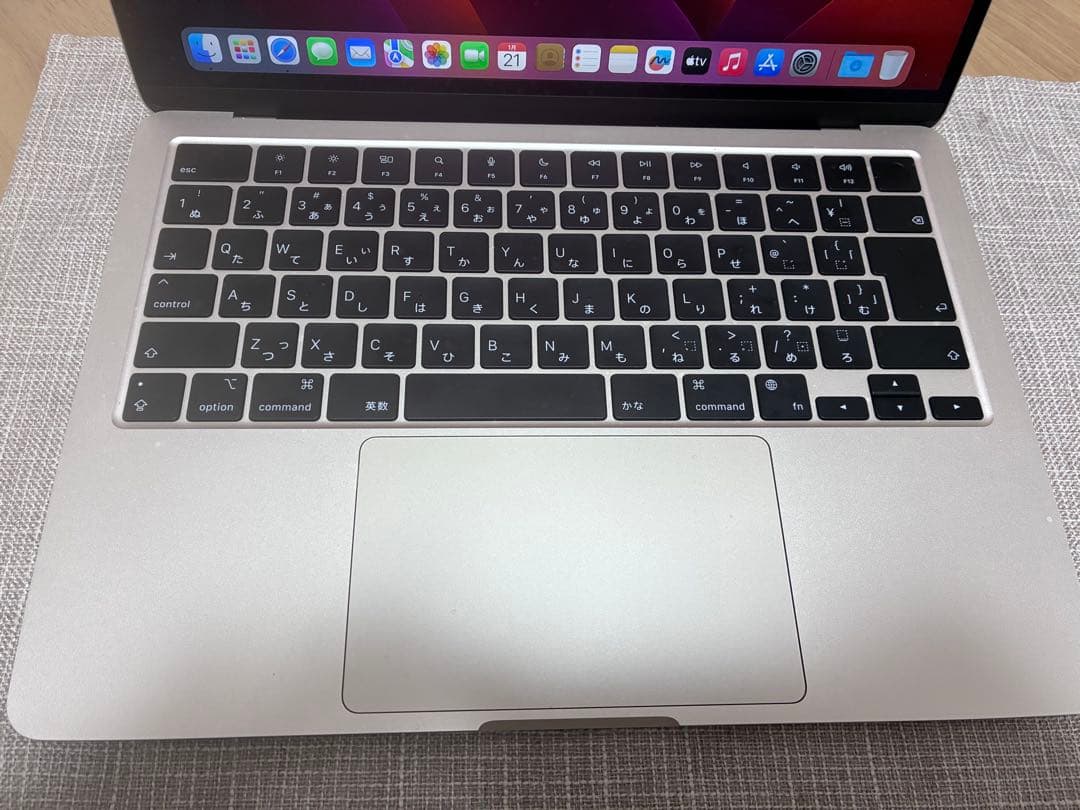 MacBook Air M2 スターライト 256GB