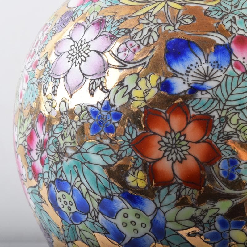 中国　乾隆年製款　粉彩　花草文　花瓶　C　7952A