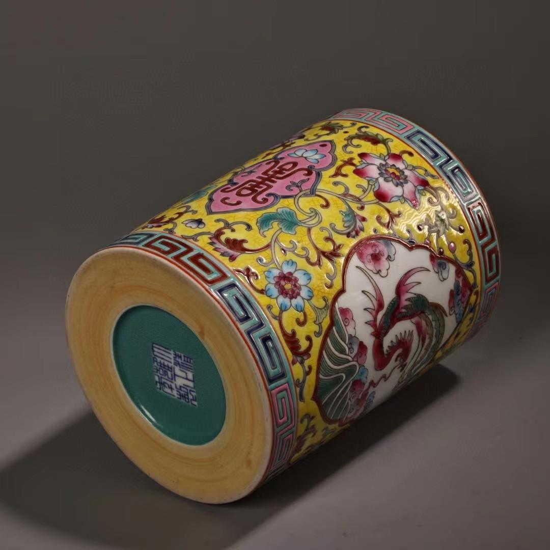 中国古美術・珍蔵珐琅彩粉彩陶磁器のペン立・書道品・純手描き・案頭・文房具・箱付き