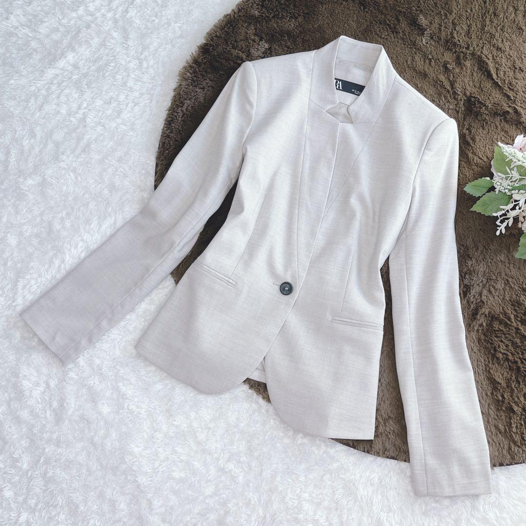 新品タグ付き✨ザラ ノーカラー パンツスーツ セットアップ 洗える 近年モデル