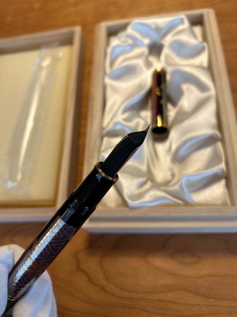 Pelikan ペリカン 万年筆 リミテッドエディション M1000 蒔絵 春秋