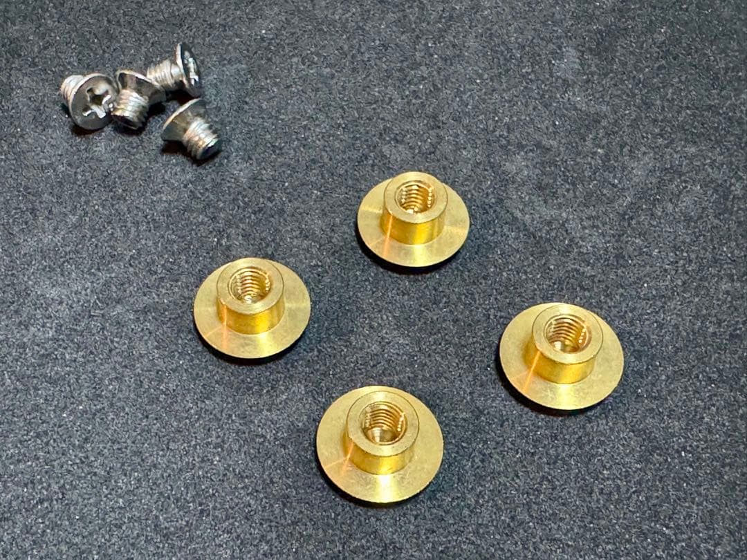 BROOKS 穴空きタイプ カンビウム C-17