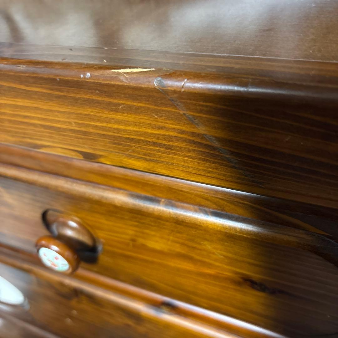 昭和レトロタンス　いちご柄