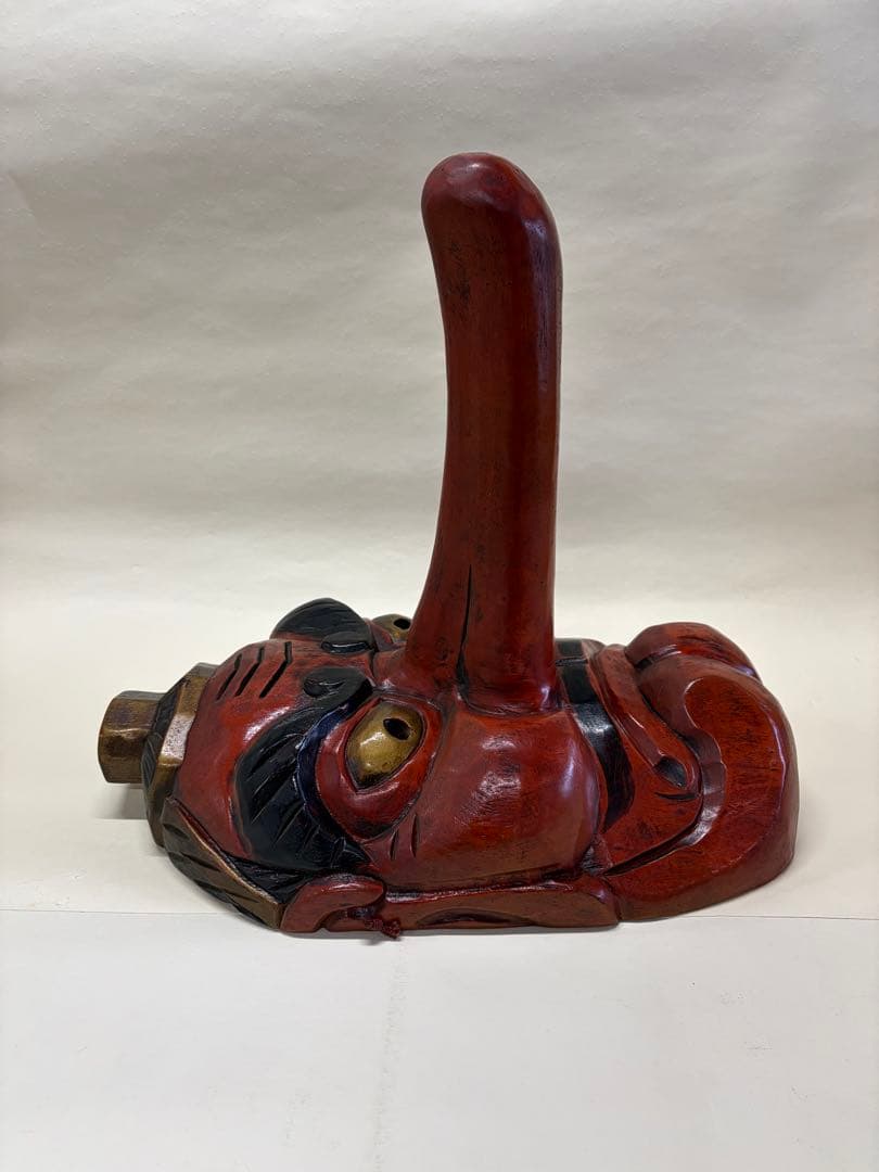 天狗の面　大型　木彫り 壁掛け用 縁起物