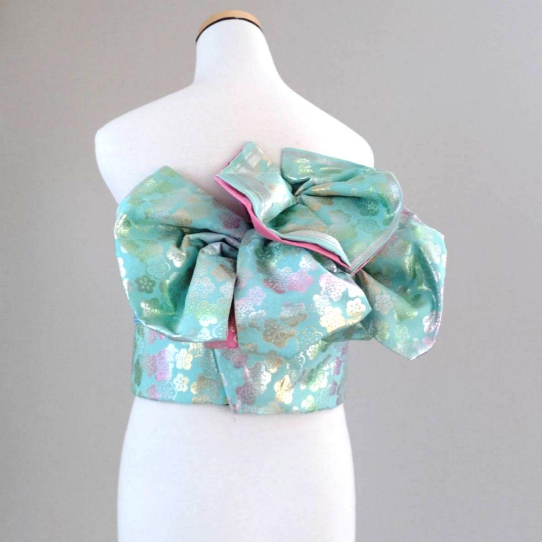 セール☆　振袖と作り帯など5点セット　ミントグリーンに蝶花　作り帯付け帯　刺繍