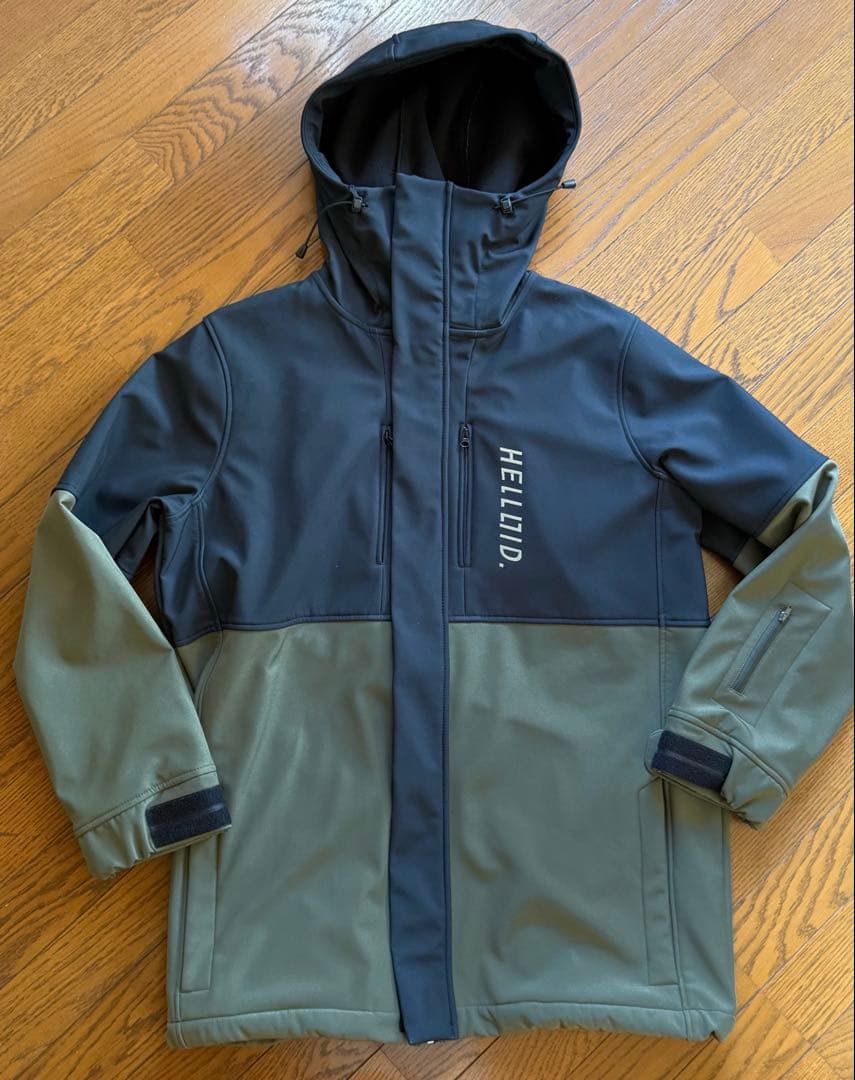 《新品未使用品》HELLOID SOFTSHELL JACKET