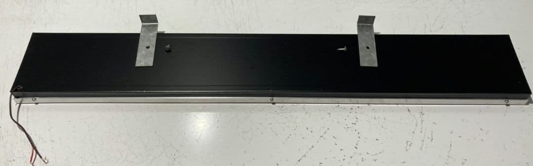 ワンマンアンドン755カーテンレール挟み込み取り付け仕様(ホノグラム風)