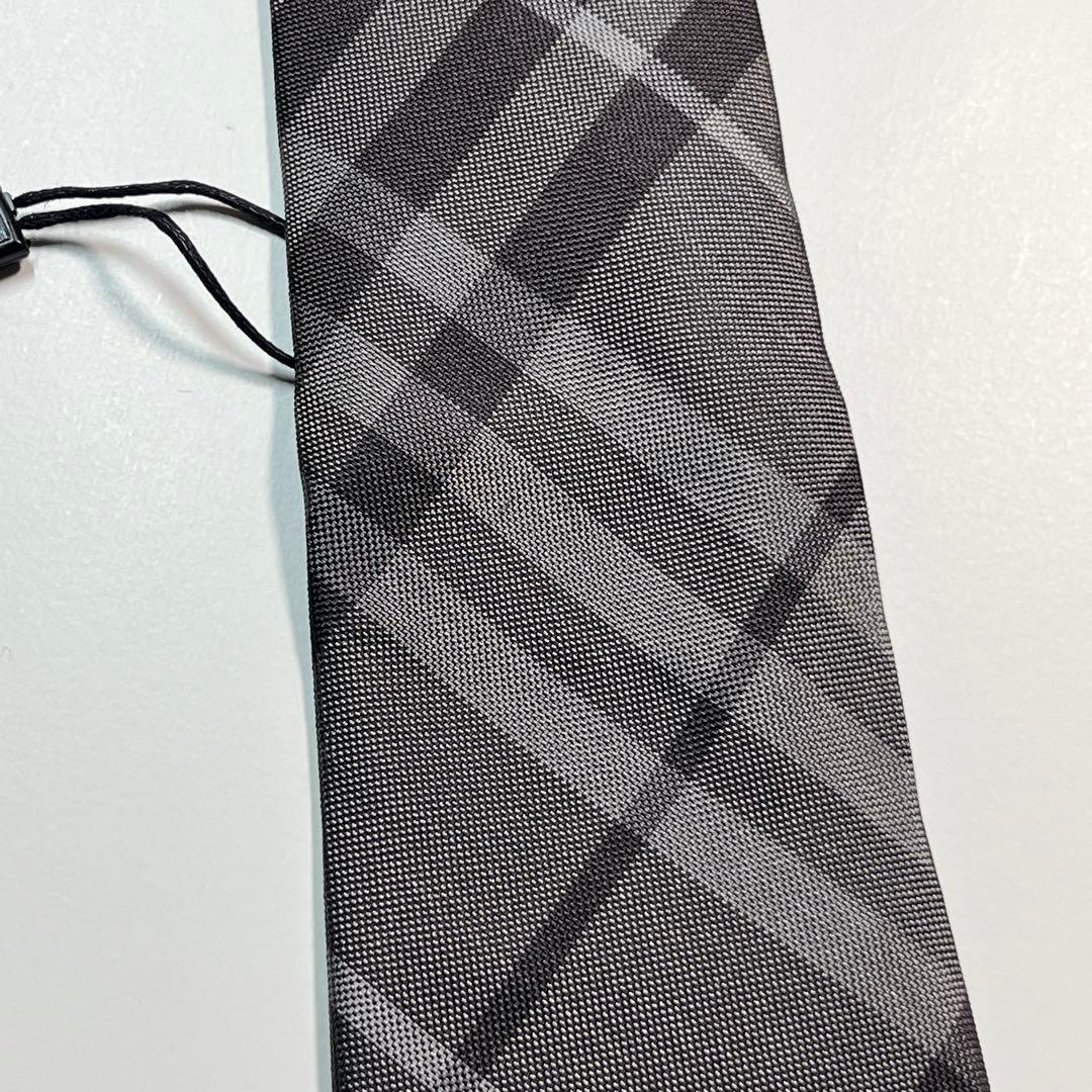 ✨極美品✨BURBERRY バーバリー ロンドン　ネクタイ　ノバチェック