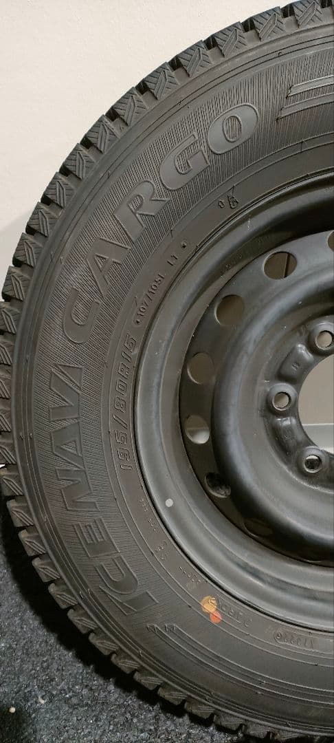 引取限定 ハイエース グッドイヤー スタッドレス 195/80-15