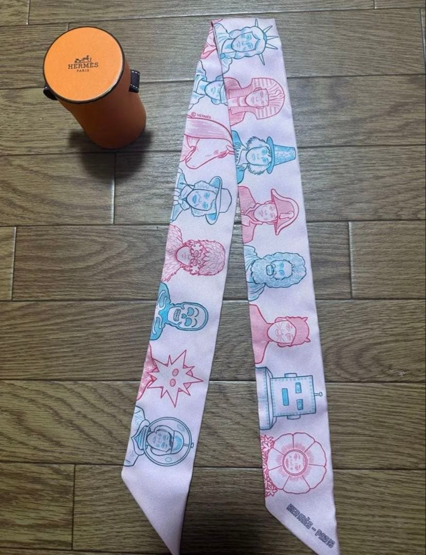 箱付　エルメス HERMES ツイリー　ドレスコードピンク