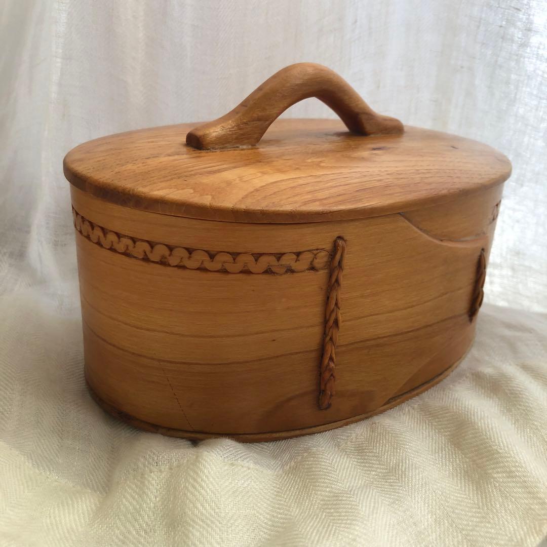 北欧　スウェーデン　木製蓋付キャニスター　アンティーク