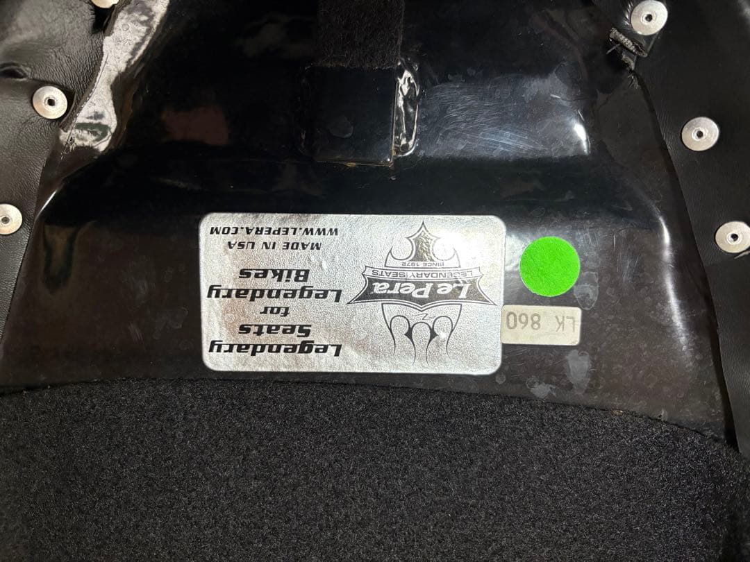 ハーレー　ソフテイル　ラペラ　 Le Pera シルエット　カスタム　シート