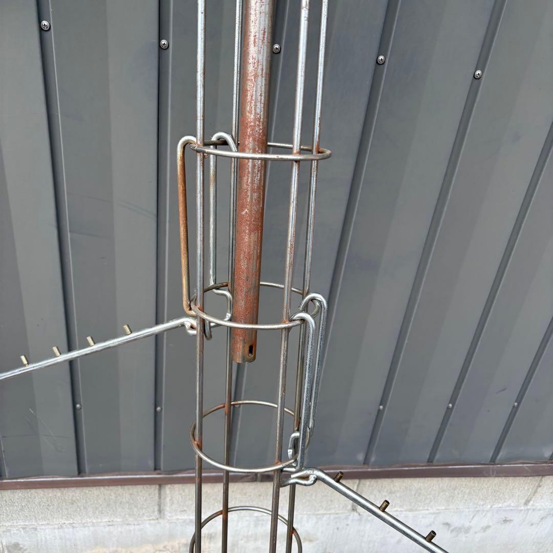 D壁 ①昭和レトロ 回転式 ハンガーラック 金属製 店舗什器 アーム付き 業務用