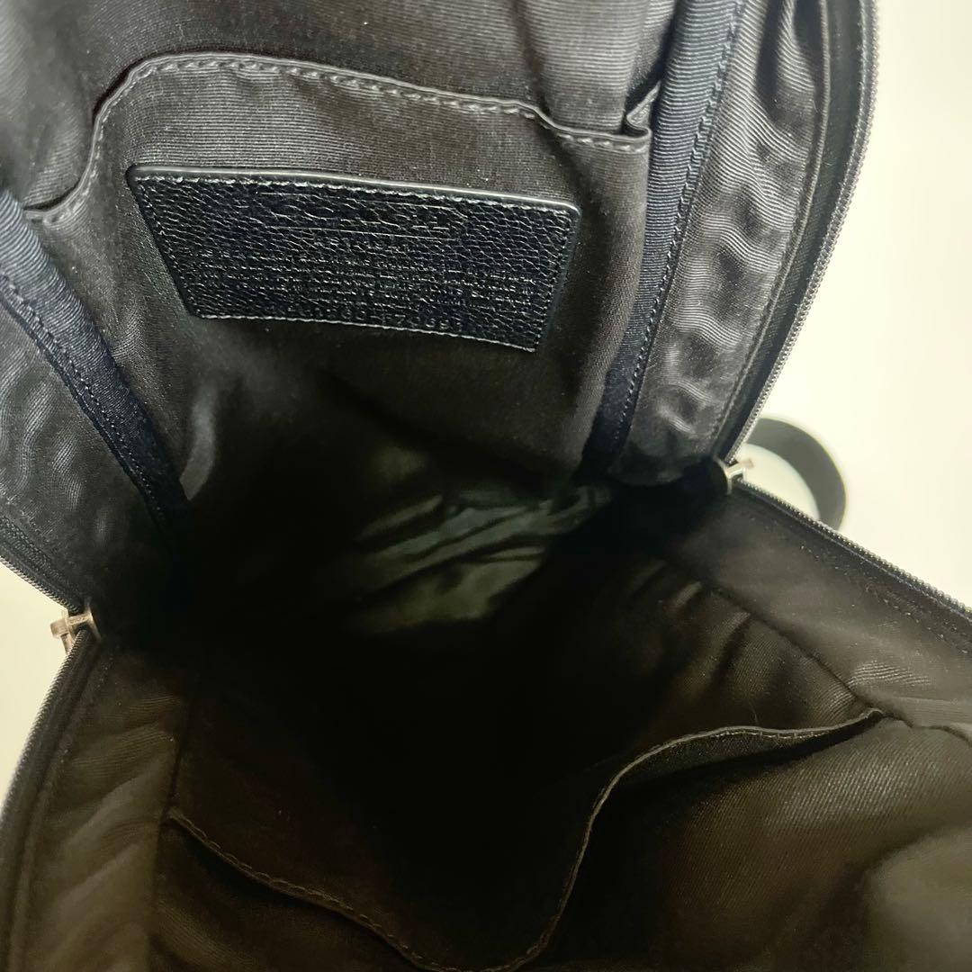 美品 COACH オールレザー ボディバッグ シボ革 ロゴ ブラック2way