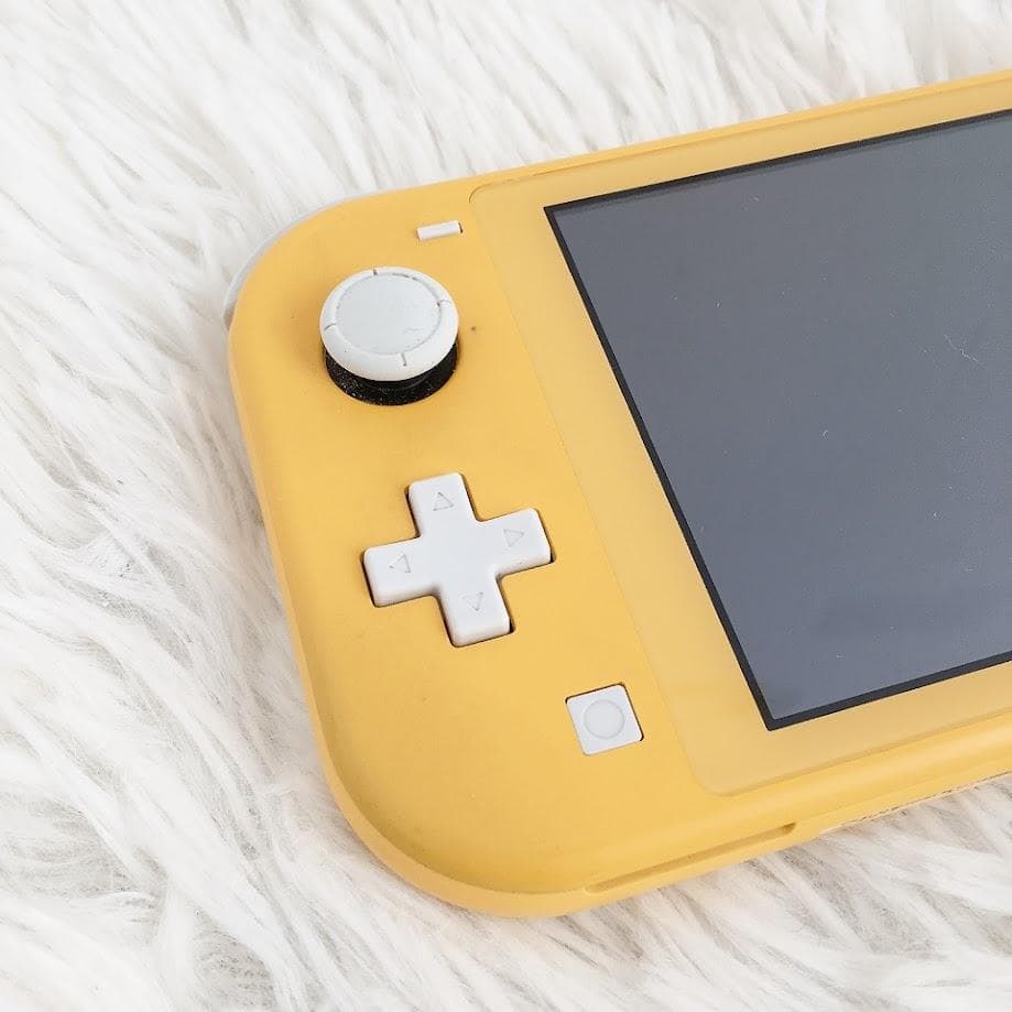 任天堂 スイッチライト イエロー HDH-001 Nintendo