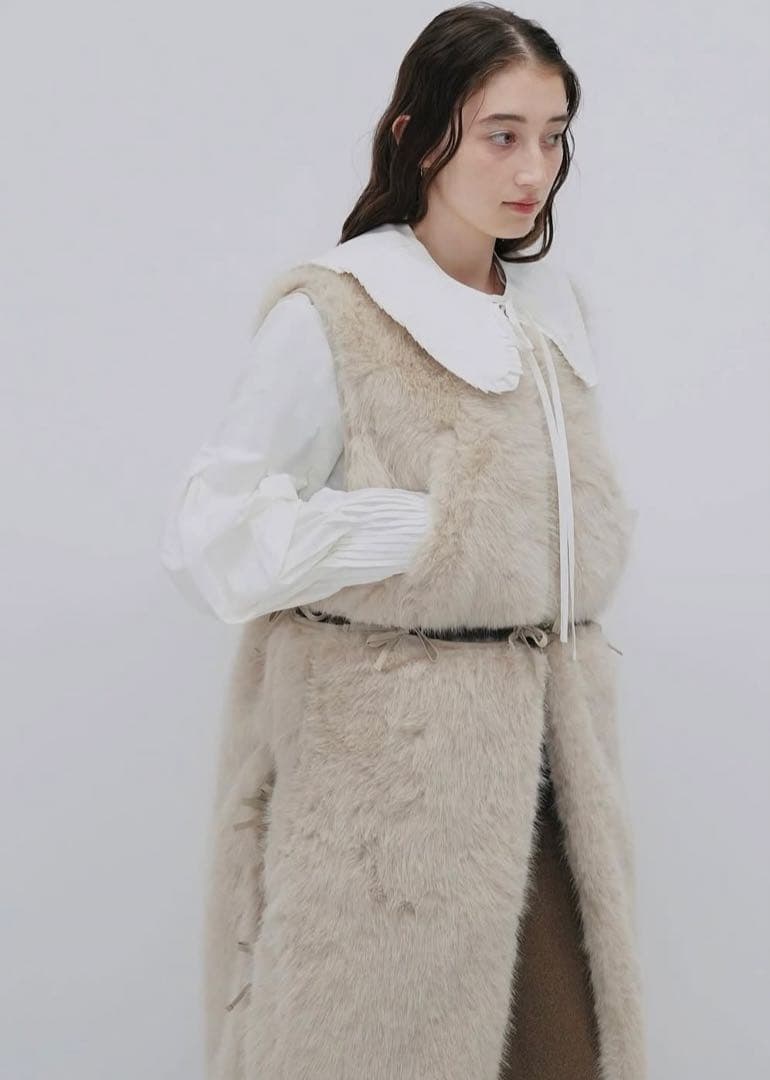 ぴベージュ ファーロングコート クラステラー