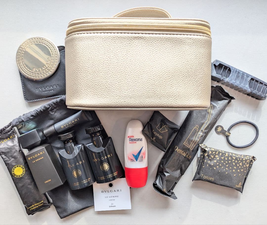 エミレーツ　ファーストクラス　アメニティ