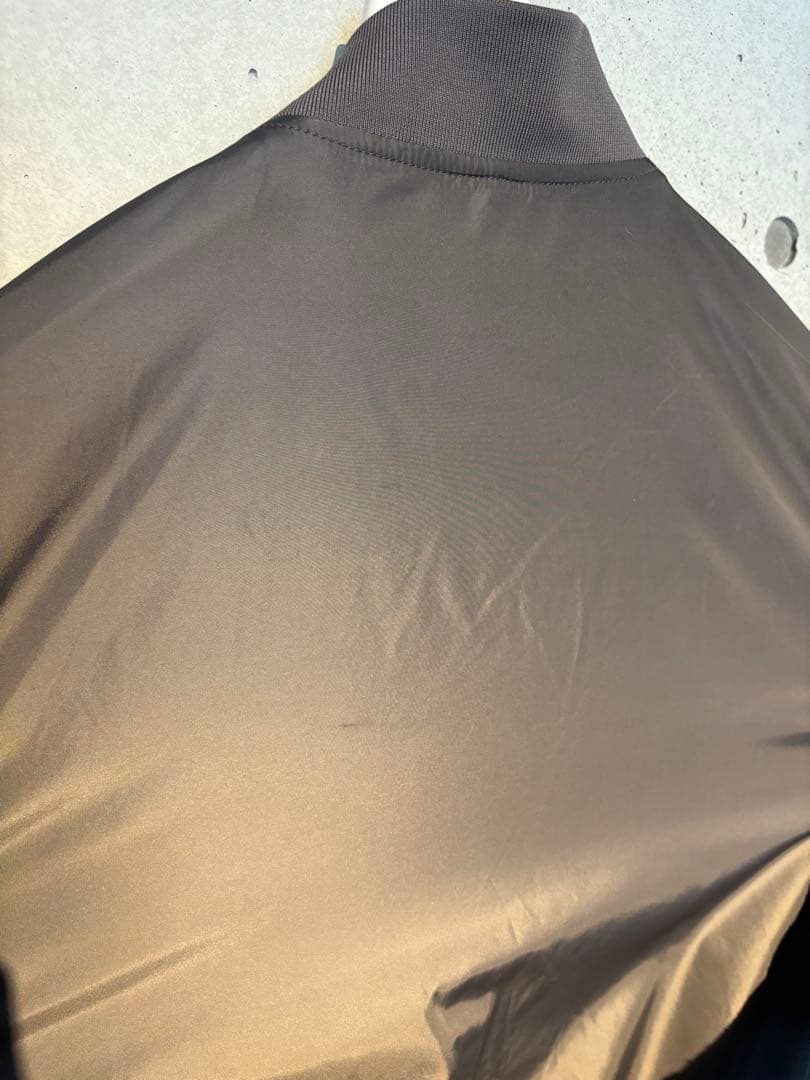 モンクレール MA1アウター