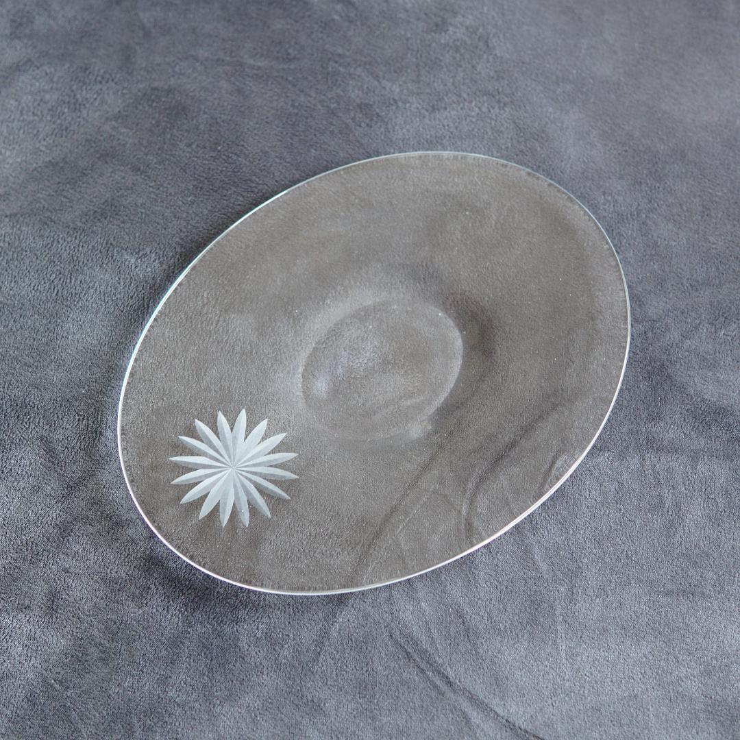 辻和美さん　オーバル皿