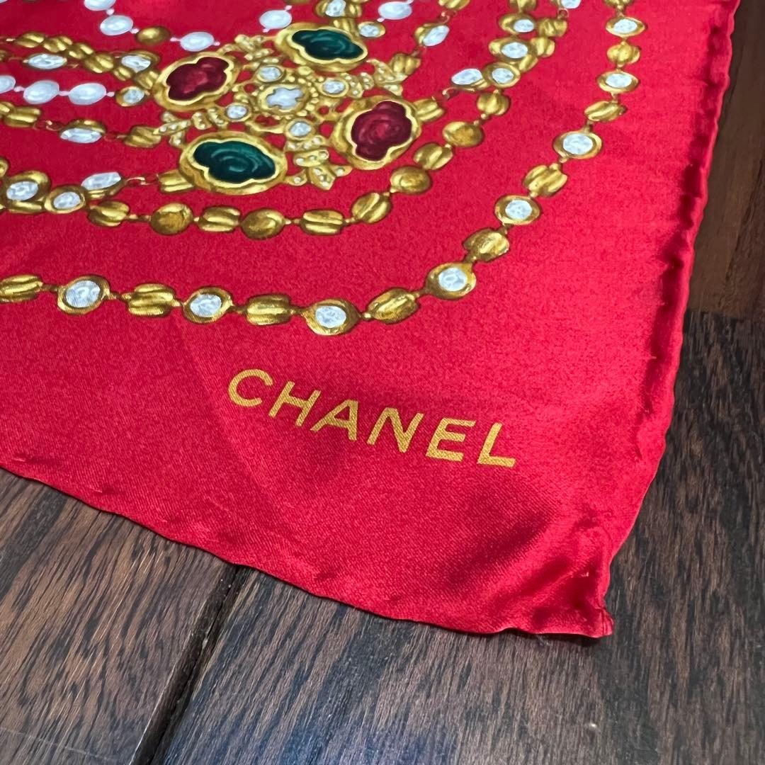 【eclatさん専用】CHANEL ヴィンテージスカーフ 宝石柄　大判 シルク