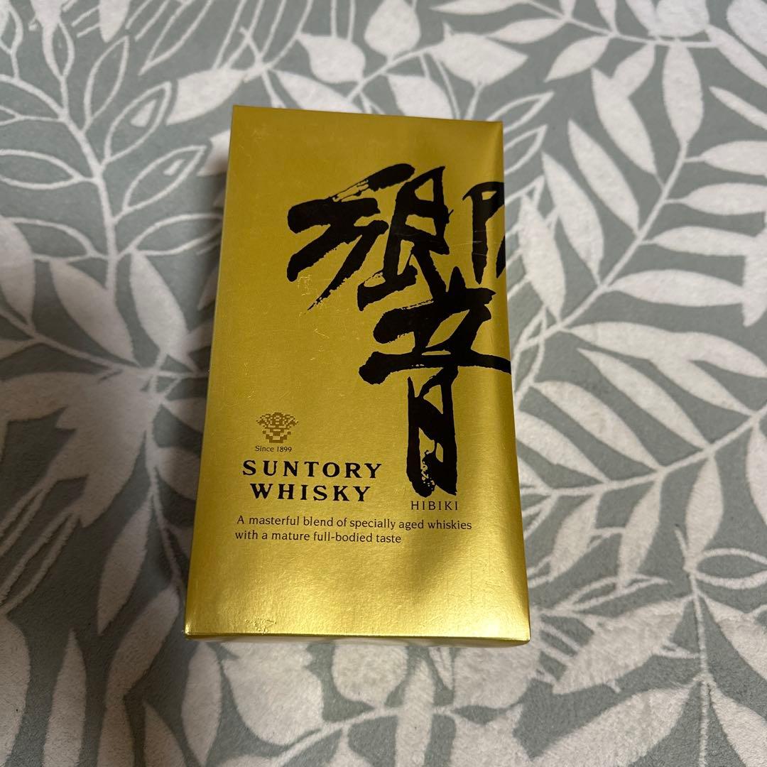 Suntory Hibiki ウイスキー ゴールドボックス入り