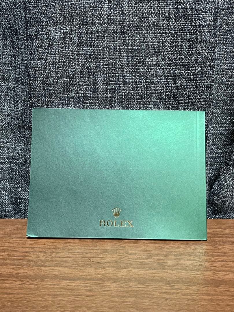 【極美品】ROLEX 箱　ギャランティカード等付属品有