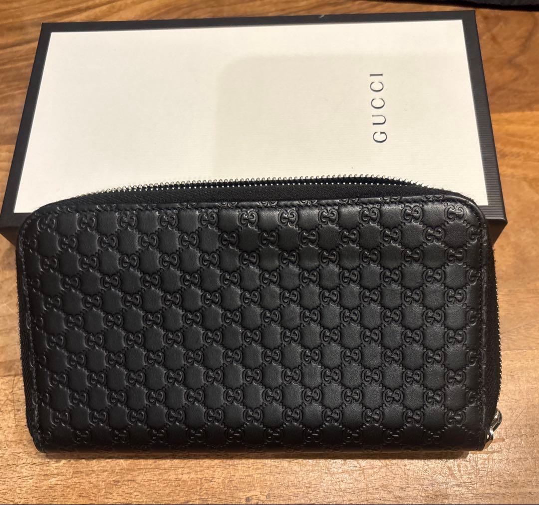 GUCCI ブラックレザー 長財布 GGパターン