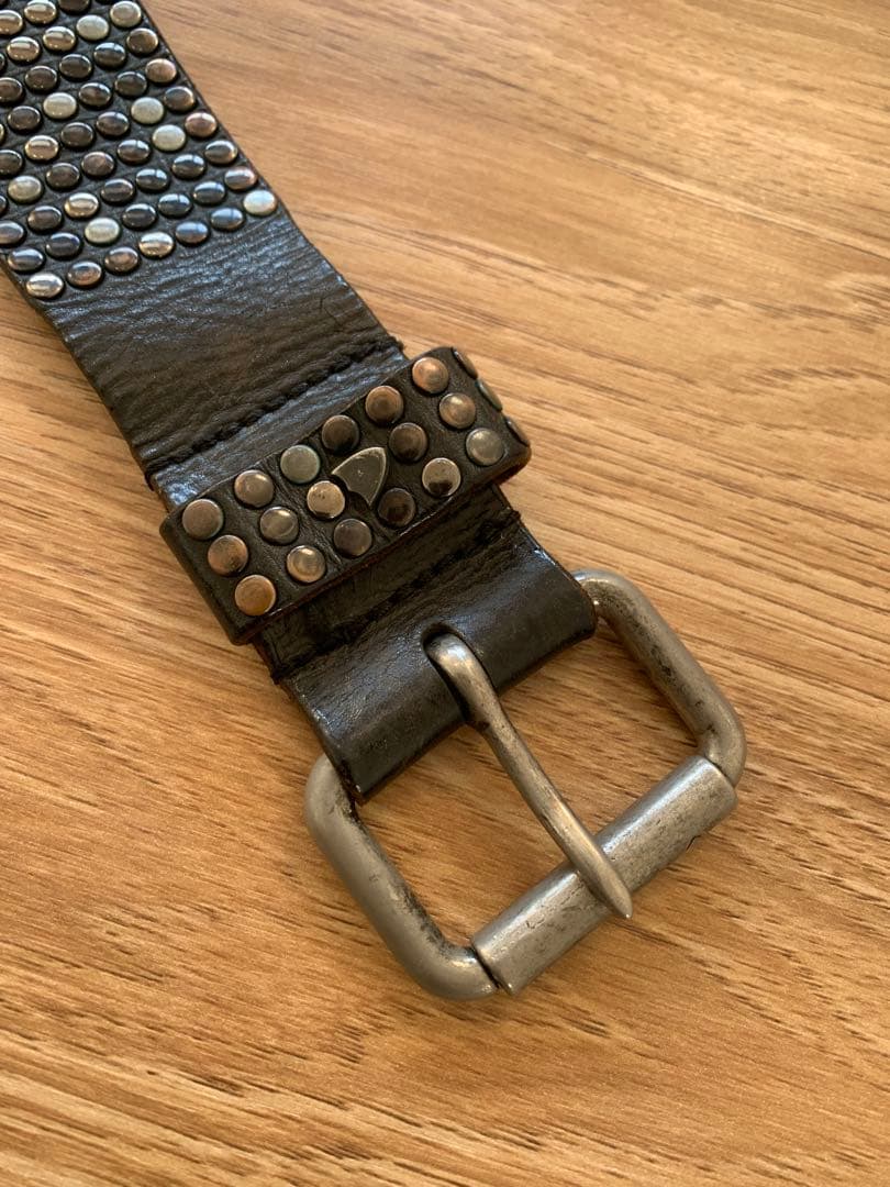 HTC ベルト　スタッズ